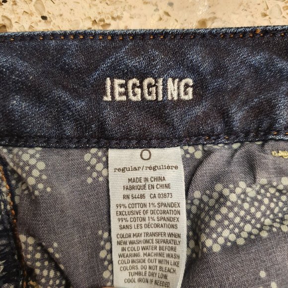 American Eagle Jegging with Distressed Details - Picture 5 of 5